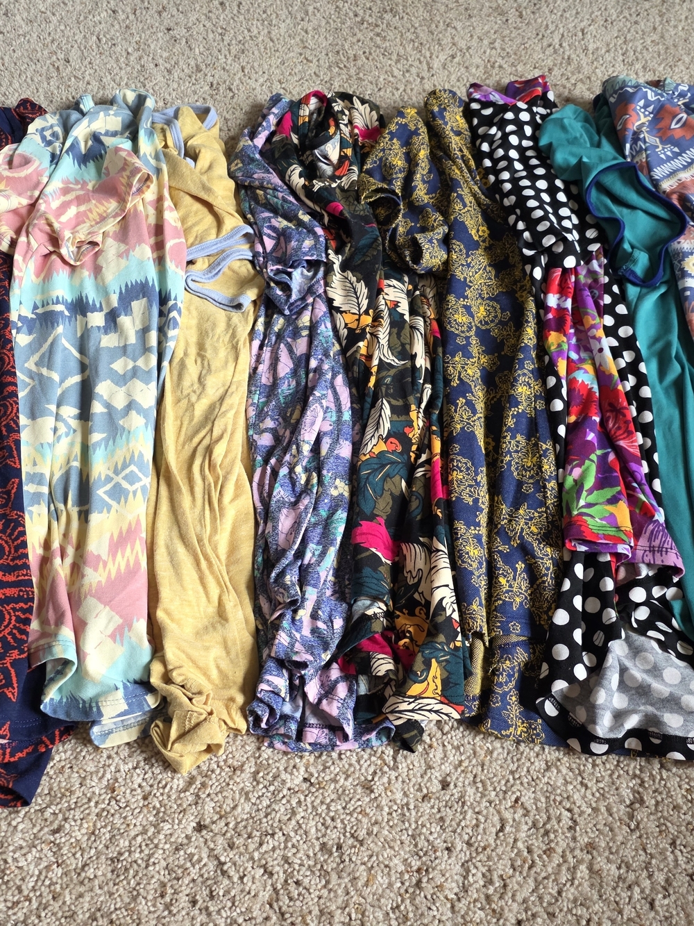 Lot of 10 LuLaRoe Short Sleeve Shirts - Size Large - Mixed Prints